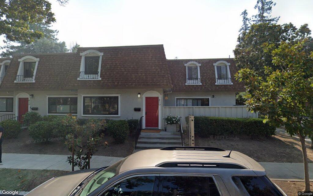 Condominium in Palo Alto sells for $1.7 million