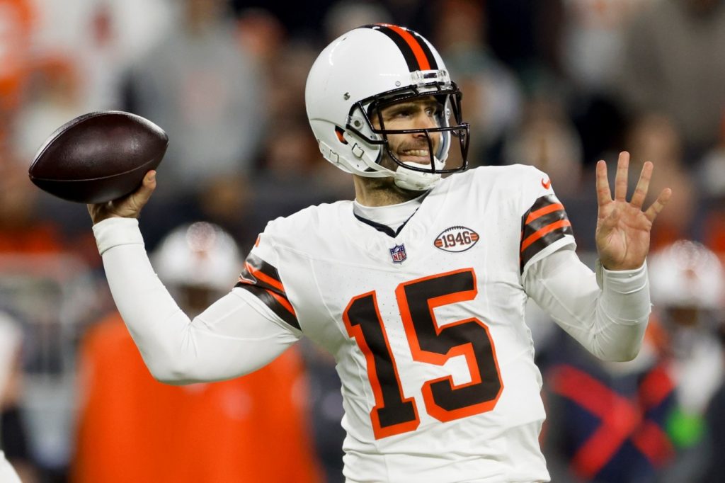 Joe Flacco’s improbable season continues as Browns clinch playoff berth