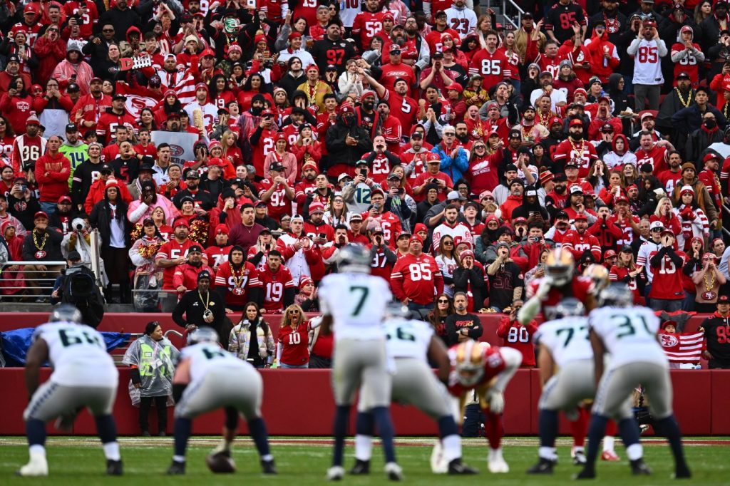 49ers-Seahawks pregame: Geno Smith’s status in doubt; Niners do Knapp Stair Climb Challenge