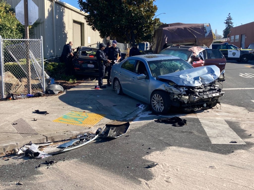 Woman killed, two people injured in West Oakland traffic collision