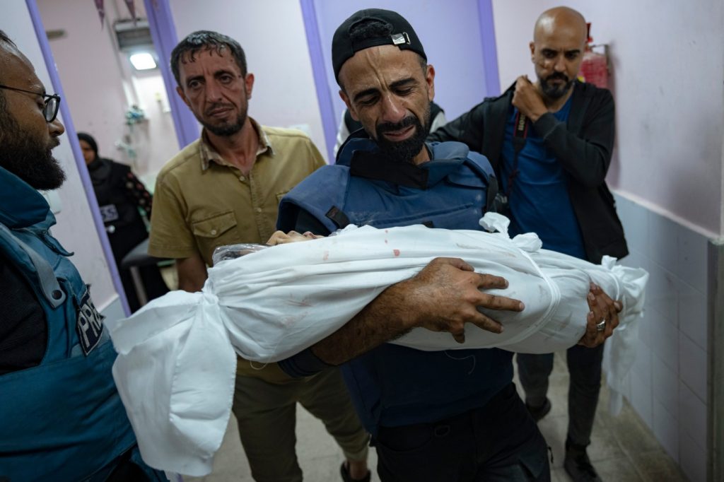 Kristof: So many child deaths in Gaza, and for what?