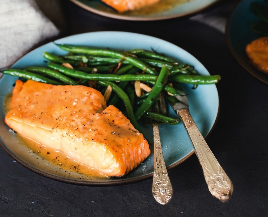 Easy, healthy home cooking: Super simple honey mustard salmon