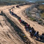 Texas gov. signs measure turning police into border patrol