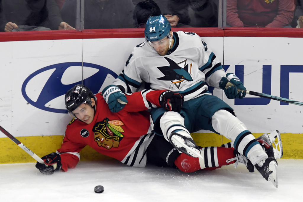 Sharks lose to Chicago Blackhawks in a shootout, lose center to injury