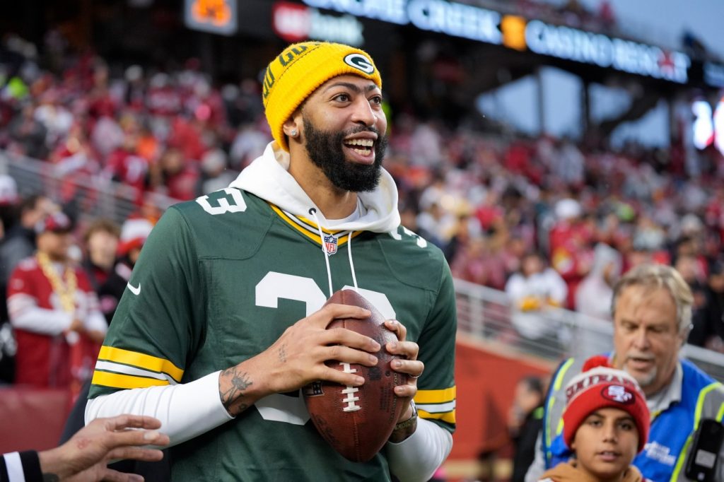 Bay Area’s playoff nemesis: Why Anthony Davis is a Packers fan