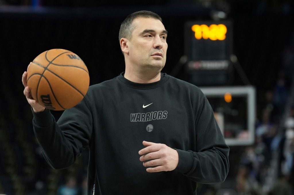 Warriors assistant coach Dejan Milojević hospitalized in Salt Lake City