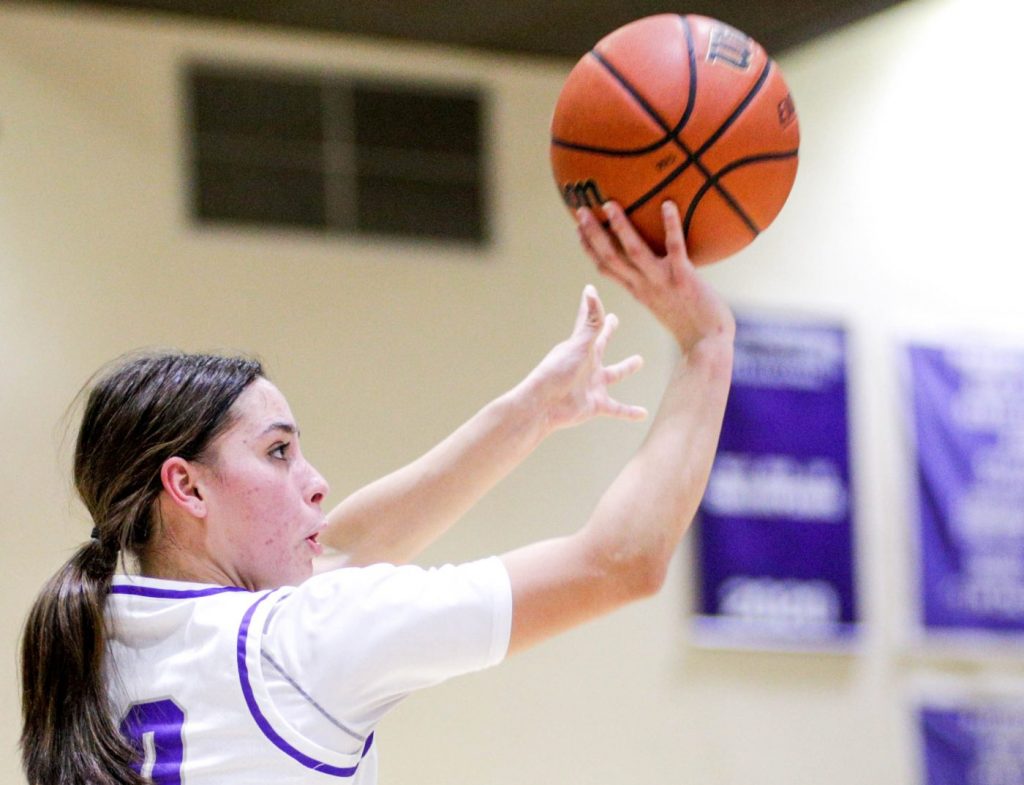 Prep roundup: Piedmont’s Natalia Martinez scores 41 points to beat O’Dowd