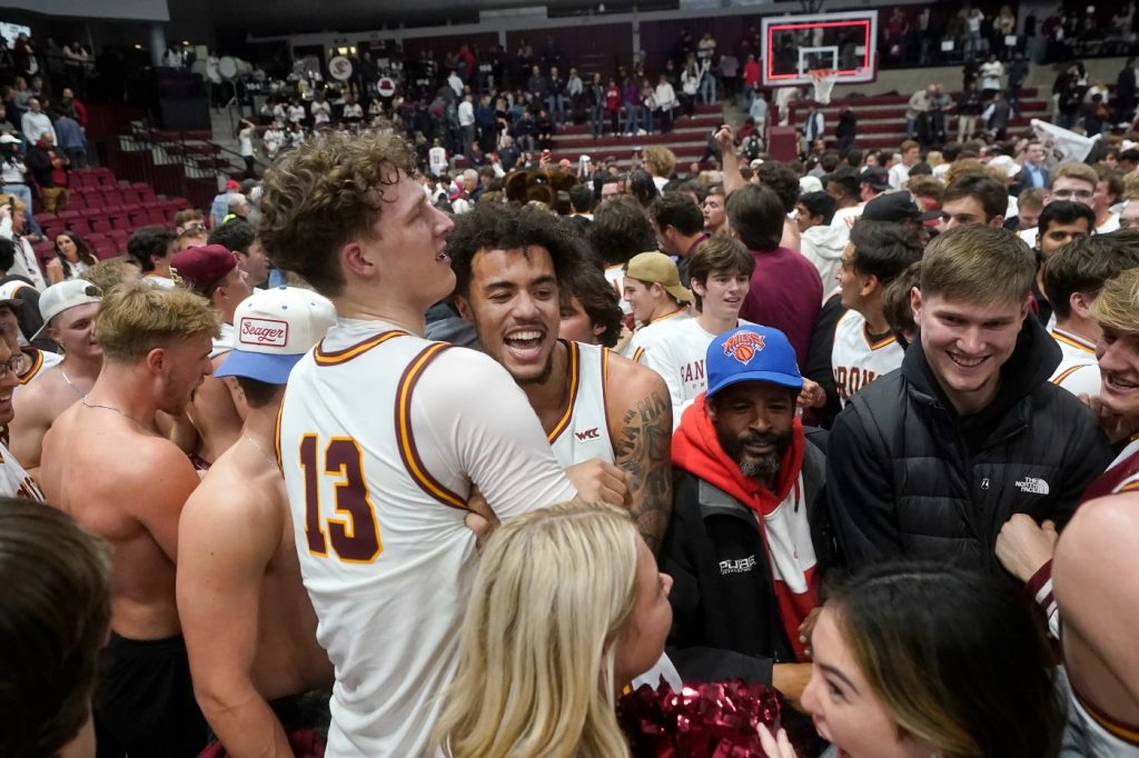 College basketball: No break for Santa Clara Broncos after ending 26-game losing streak to Gonzaga