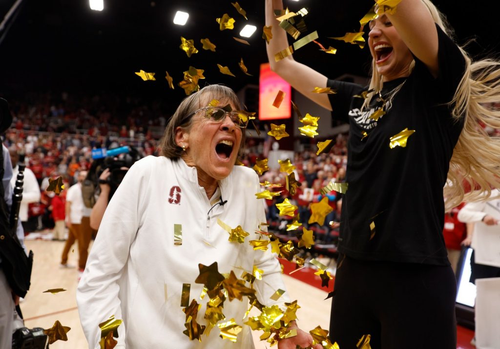 Photos: Tara VanDerveer celebrates with past and present players