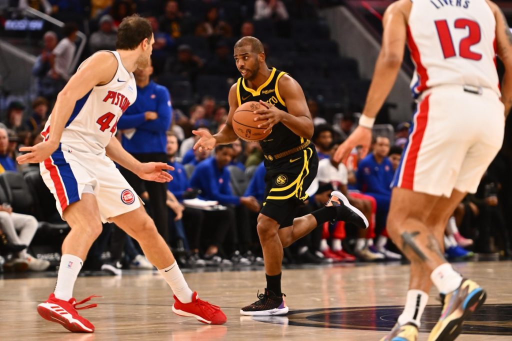 Chris Paul expected to miss 4-6 weeks; was Friday his last game with Warriors?