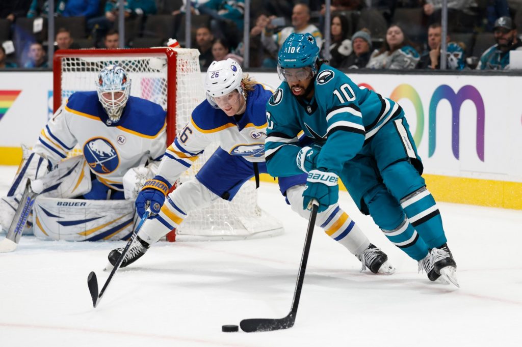 Spotty defense, puck management costs Sharks in loss to Sabres