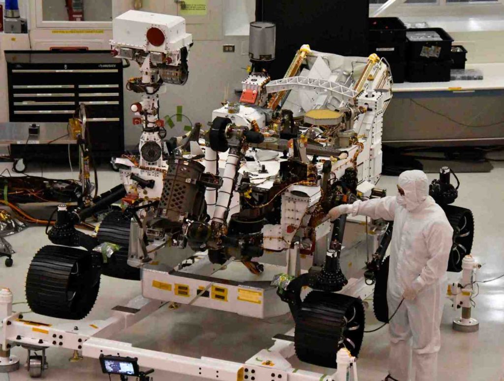 100 contractors laid off at JPL as budget cuts hit Mars program