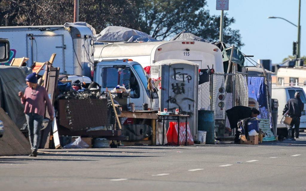 Letters: Homeless problem | U.S. tainted | Cervical cancer | States’ issue