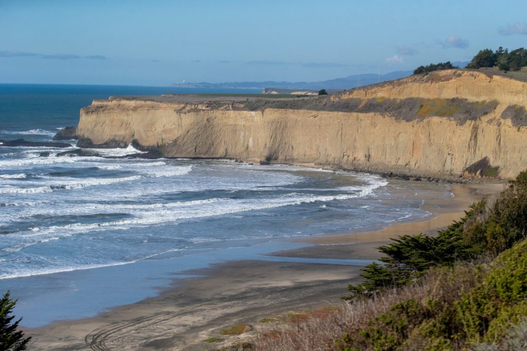 FAA report reveals two people were killed in Half Moon Bay plane crash on Sunday