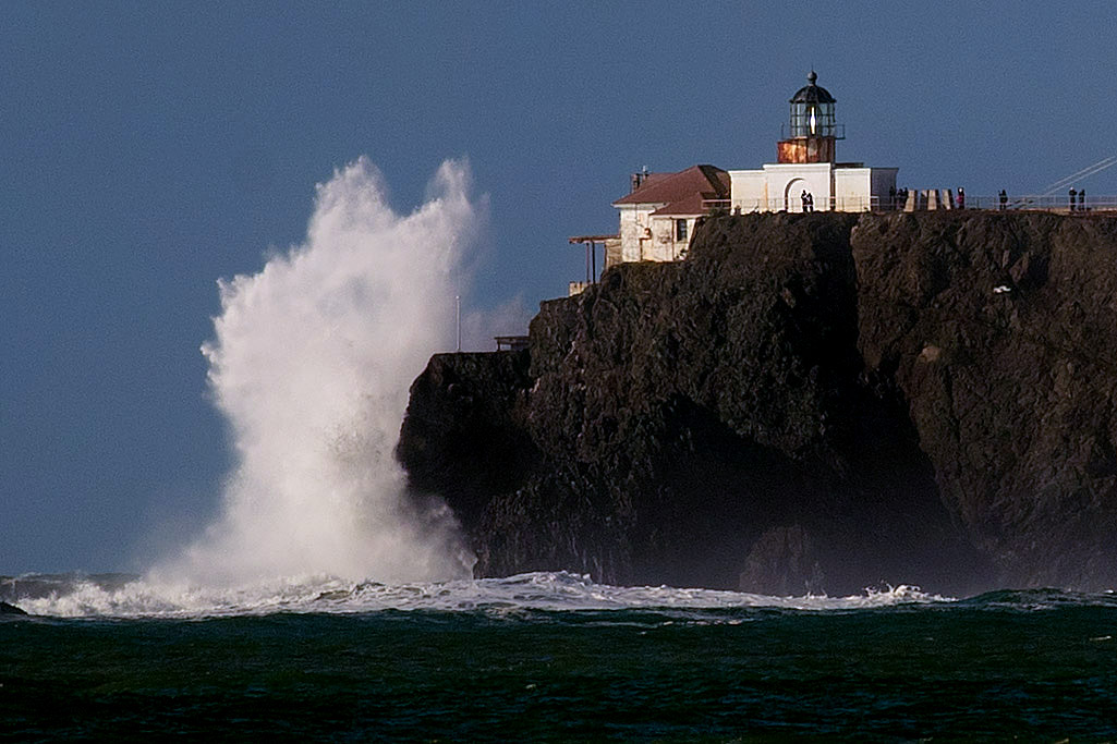 Surf advisory goes into effect Wednesday morning as scattered showers appear over Bay Area