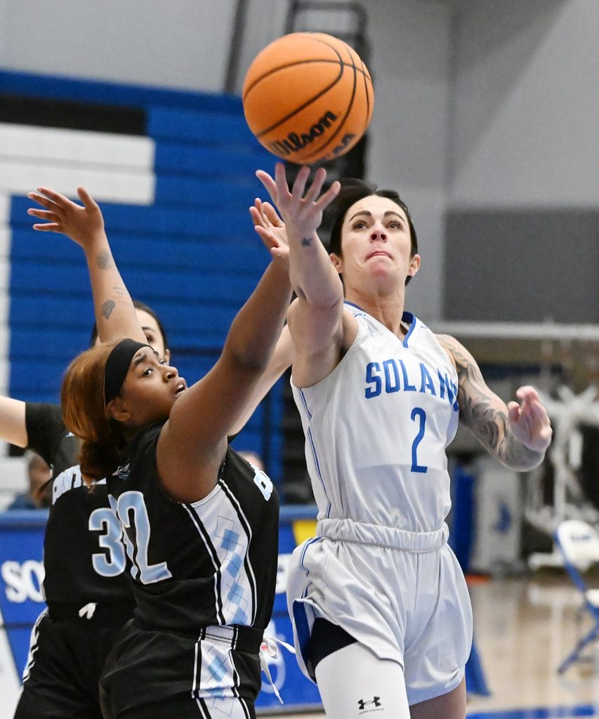 Solano College women’s basketball team features 33-year-old sophomore