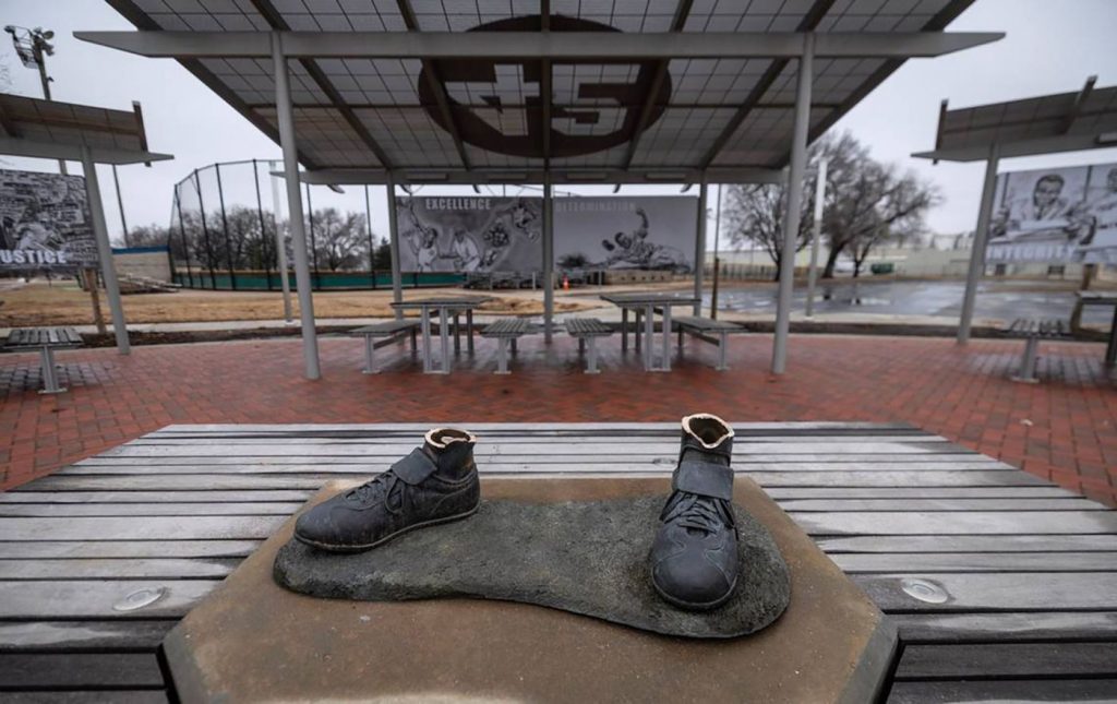 Jackie Robinson statue stolen from Kansas field, burned