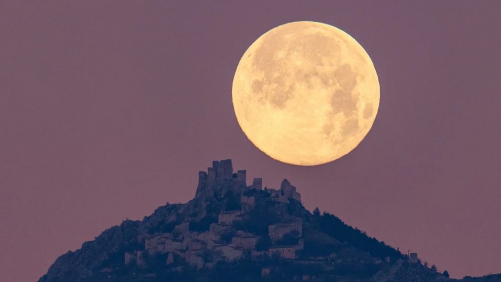 Look up to see January’s full ‘wolf moon’ brighten the night sky