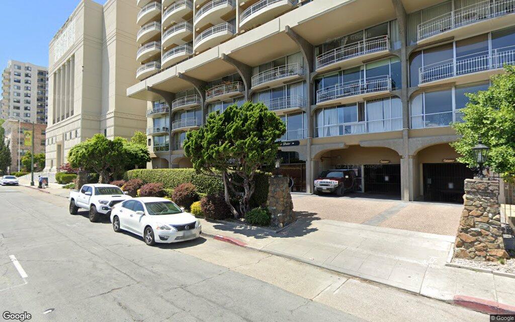 Sale closed in Oakland: $1.6 million for a condominium