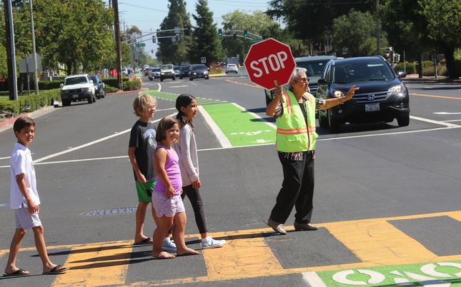 County adds new stop sign to Blossom Hill manor in Los Gatos