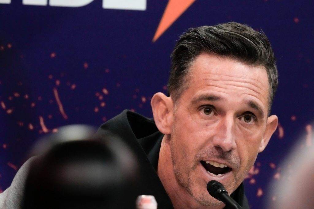 49ers’ Kyle Shanahan waxes nostalgic on father’s Super Bowl coaching influence