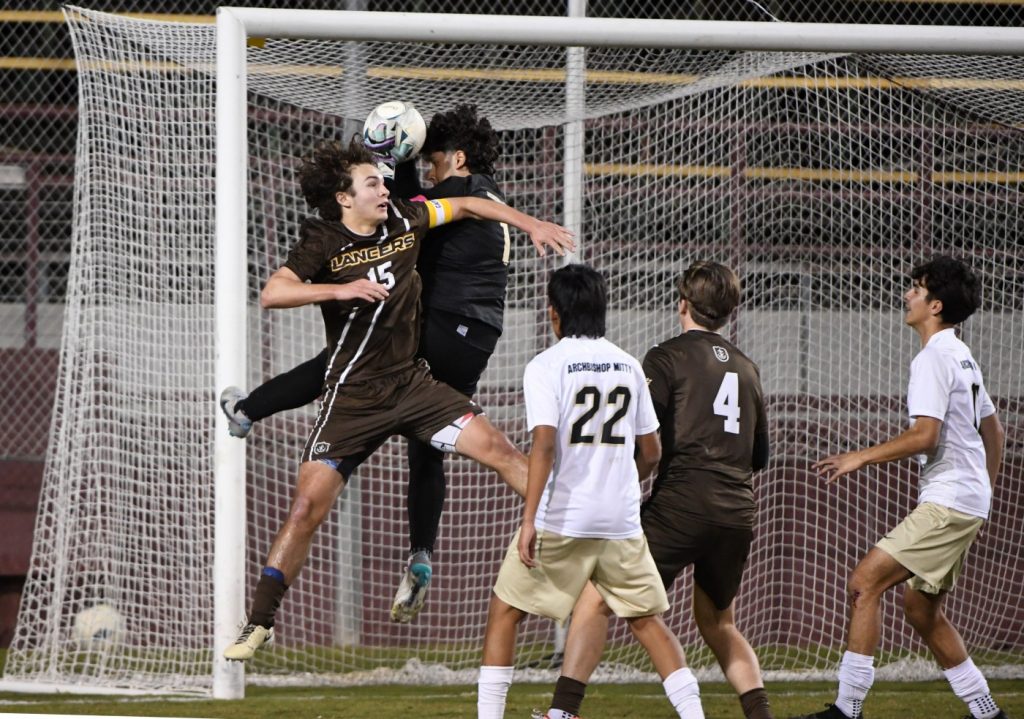 CCS soccer championships roundup: Mitty boys, Homestead, Los Gatos girls win titles