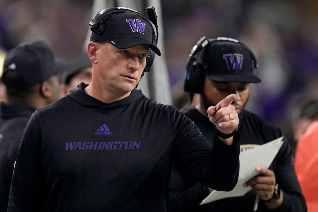 Pac-12 recruiting: How coaching changes impacted UW and Arizona, plus Oregon’s five-star chance