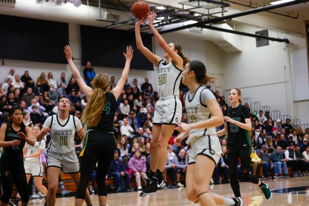 High school basketball playoffs: Riordan boys, San Ramon Valley, St. Ignatius girls among Wednesday’s winners