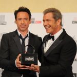 Robert Downey Jr.  shows Mel Gibson some love in his SAG speech