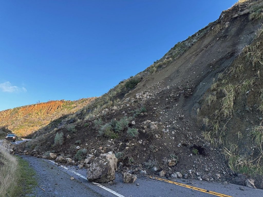 Despite recent rains, Caltrans on track to have Highway 1 open at Paul’s Slide in late spring