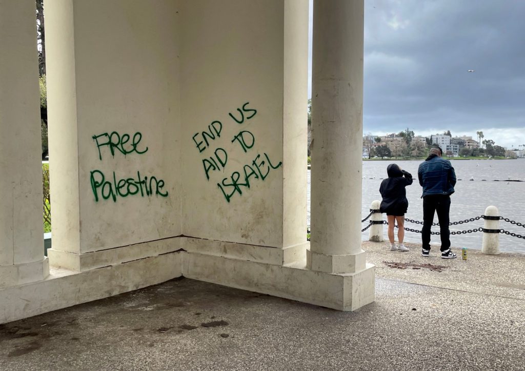 Anti-Semitic statements spray painted around Oakland’s Lake Merritt