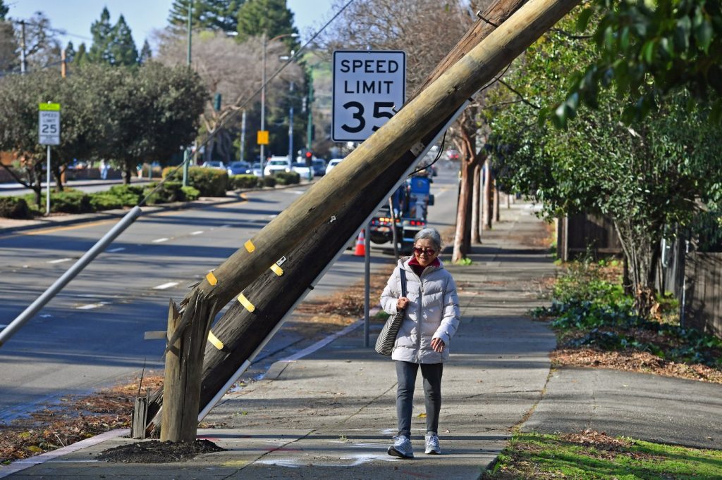 Nearly 13,000 Pacific Gas and Electric customers still without power across Bay Area after punishing weekend storm