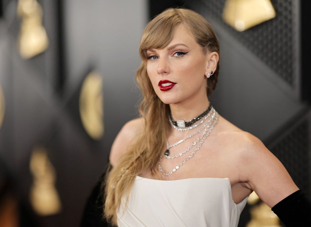 Taylor Swift donates $100,000 to family of woman killed at Kansas City Chiefs parade shooting