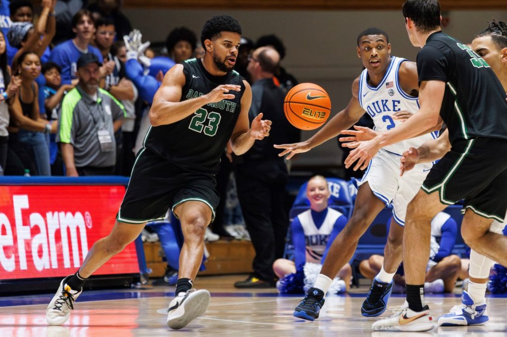 NLRB official: Dartmouth basketball players are school employees