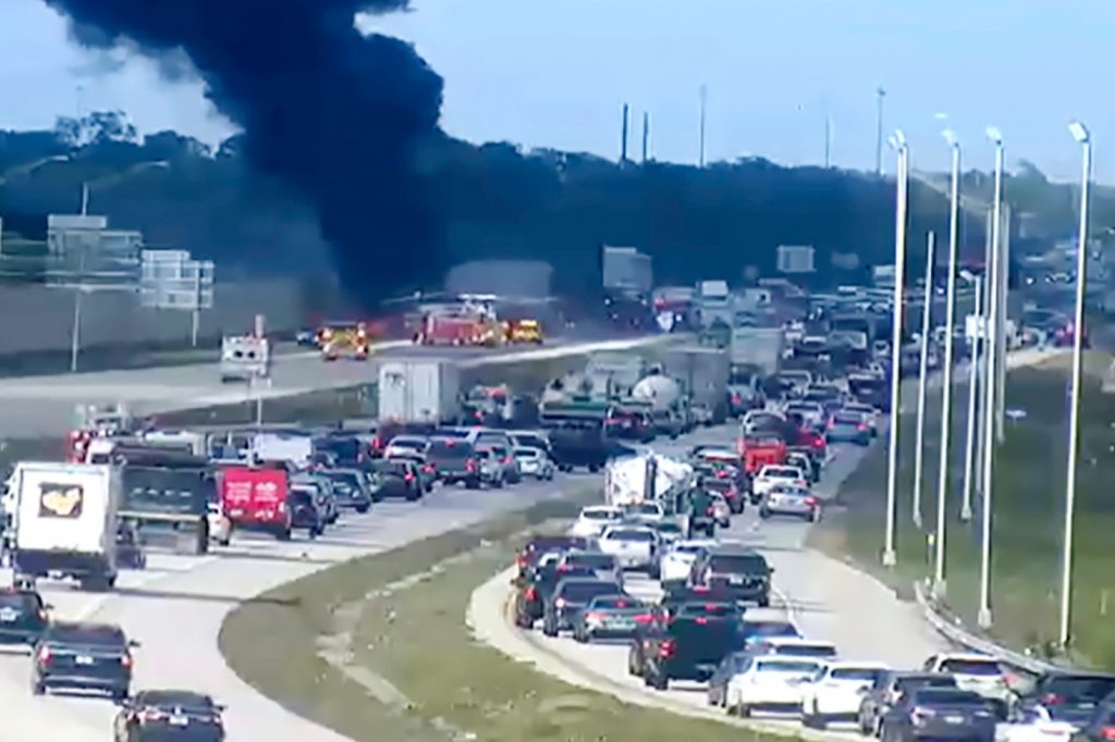 Two dead after small plane crashes onto Florida interstate