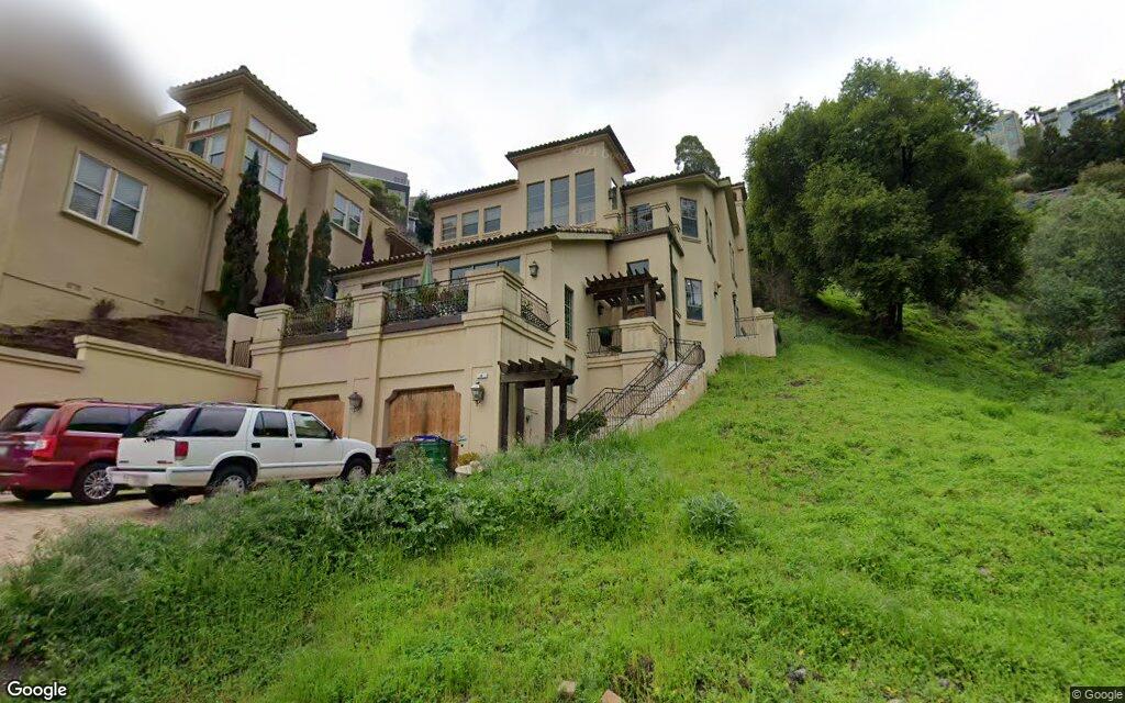 Single-family house sells in Oakland for $1.7 million