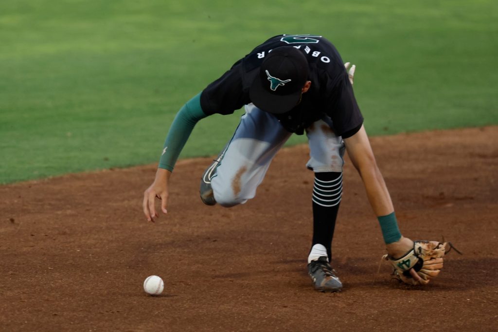 Three Leigh pitchers shut out Westmont, keep Longhorns unbeaten in league play