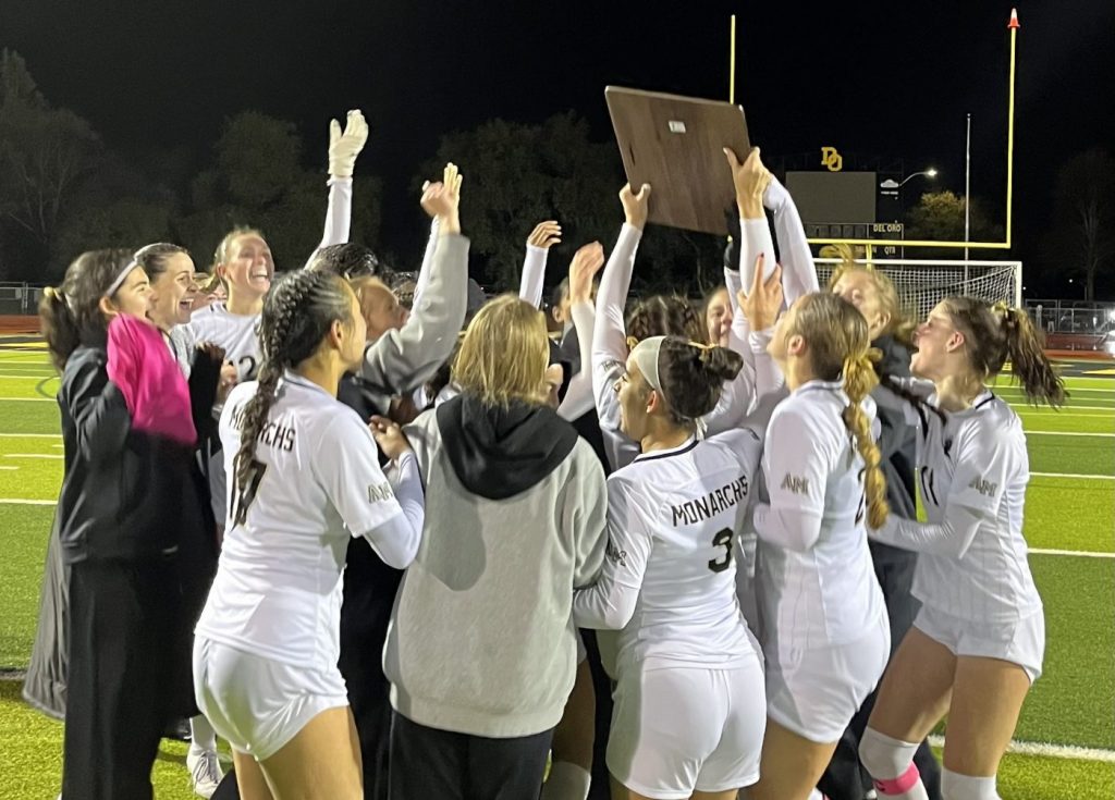 NorCal soccer finals: Mitty girls, Burlingame, Newark Memorial boys win titles