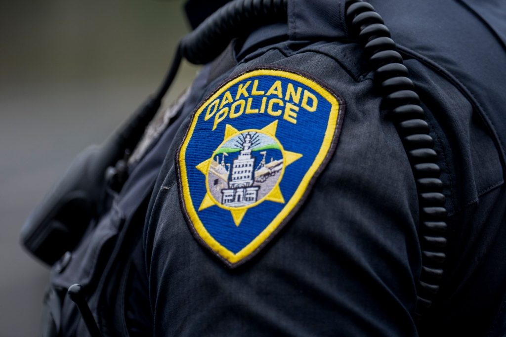 Oakland mayor names new police chief, ending yearlong vacancy