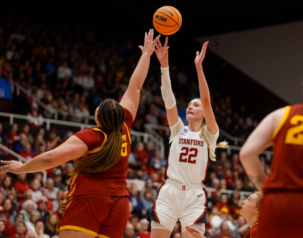 Stanford’s Cameron Brink at home in Sweet 16 in Portland