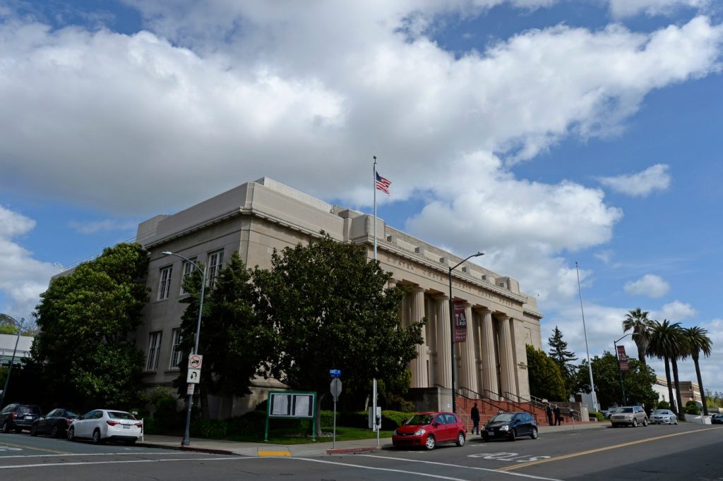 Two attorneys injured in Contra Costa courtroom stabbing frenzy during murder trial