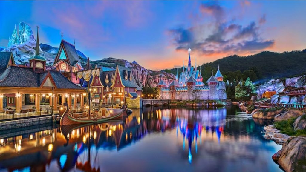 Disney to invest $30 billion in theme parks over next decade