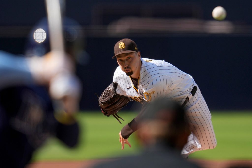 SF Giants officially announce two-year, $62 million deal with Blake Snell