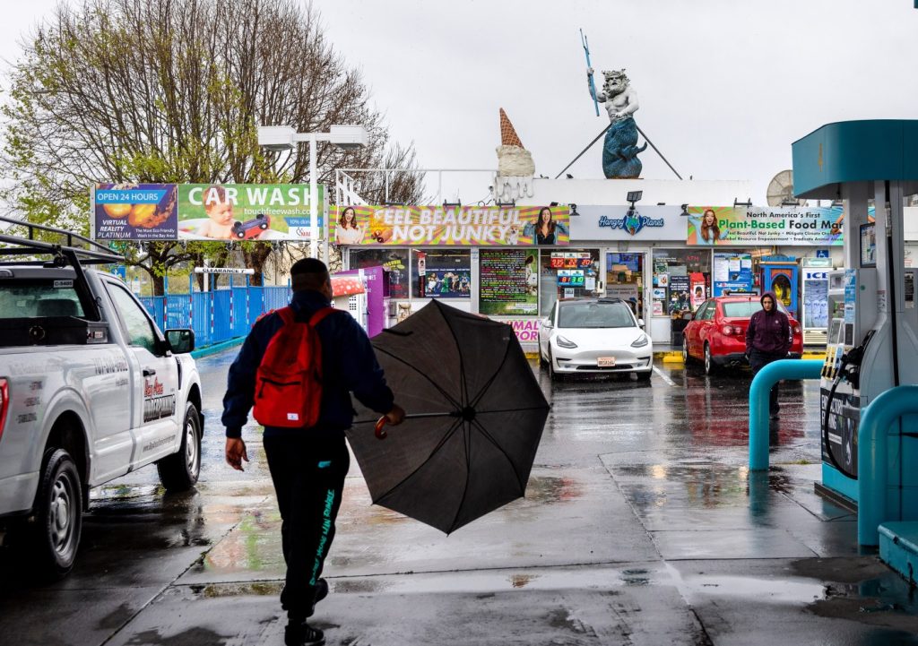 Scattered thunderstorms bring hail, flood advisory to parts of Santa Clara and Santa Cruz counties Saturday