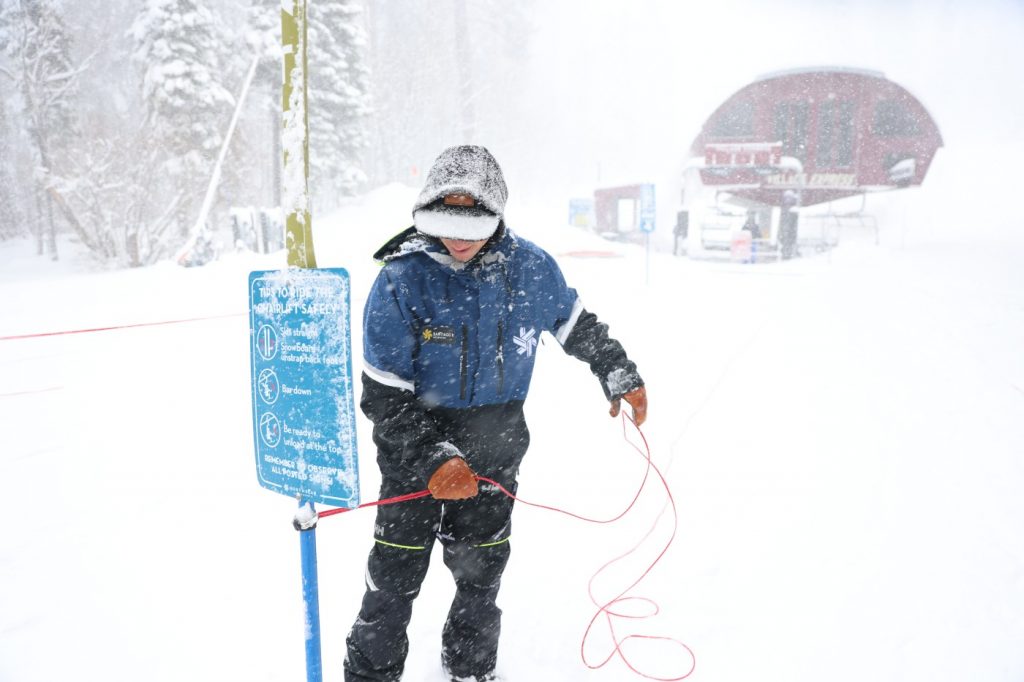 “You can’t see anything” — Blizzard closes most Tahoe ski resorts and Yosemite National Park as winds hit 143 mph