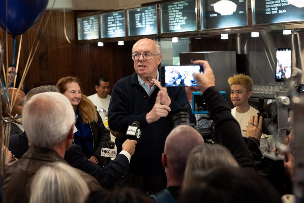 Joe Simitian leads Evan Low by one vote in the District 16 congressional race