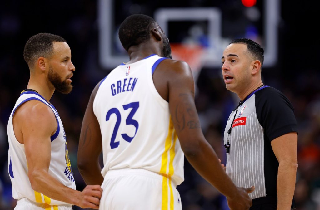 Warriors shock Magic despite Draymond Green’s ejection