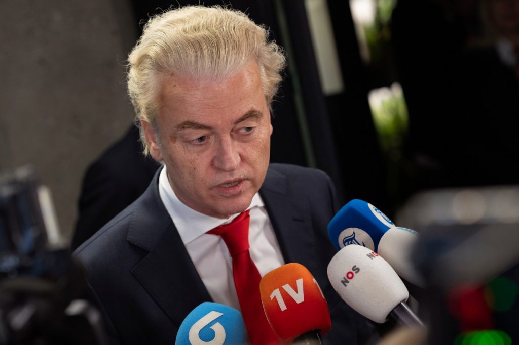 Wilders unable to form coalition to become Dutch leader