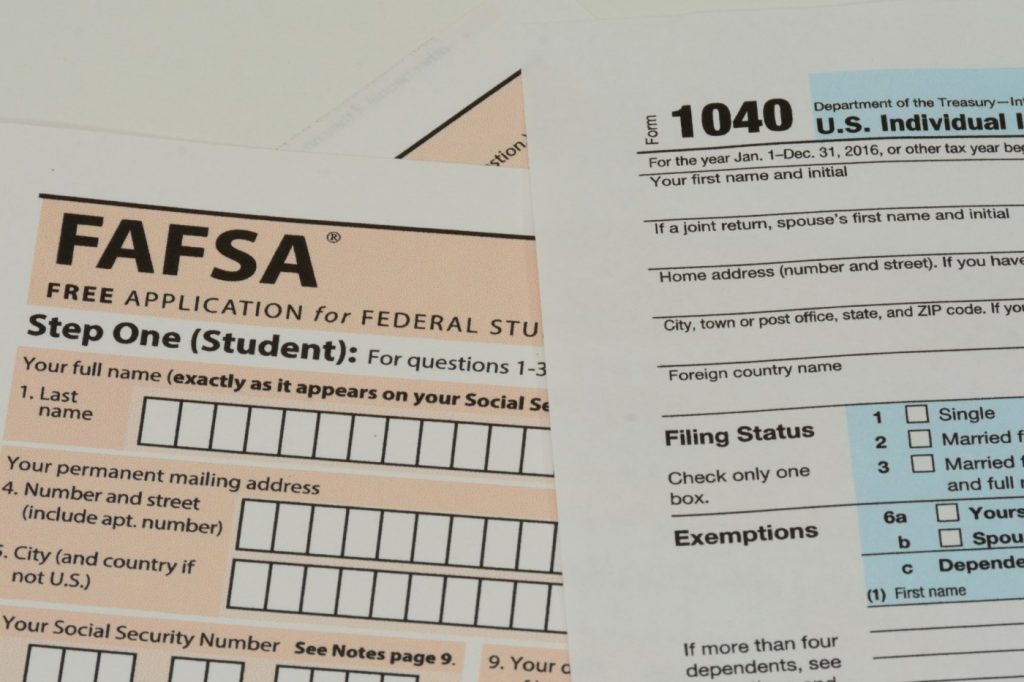 Opinion: Struggling to get help with college through the FAFSA? Don’t give up