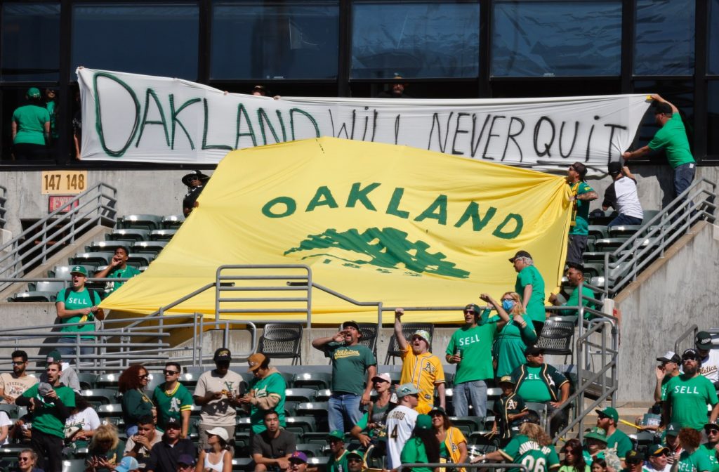 It’s official: A’s to leave Oakland, play in Sacramento next season